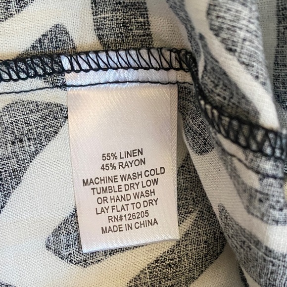 Stylish Black and White Zebra Print Button-Down Shirt - Picture 8 of 8